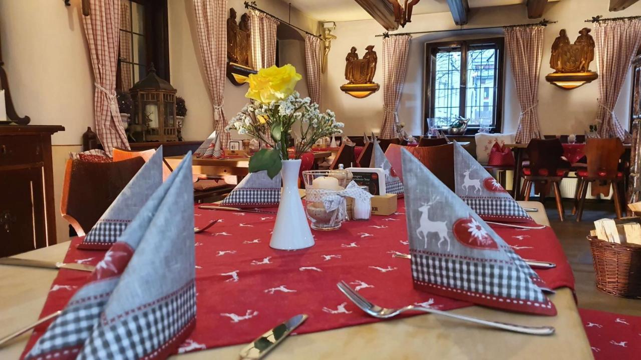 Wirtshaus Zum Baumbach Hotel Aschau im Chiemgau Buitenkant foto